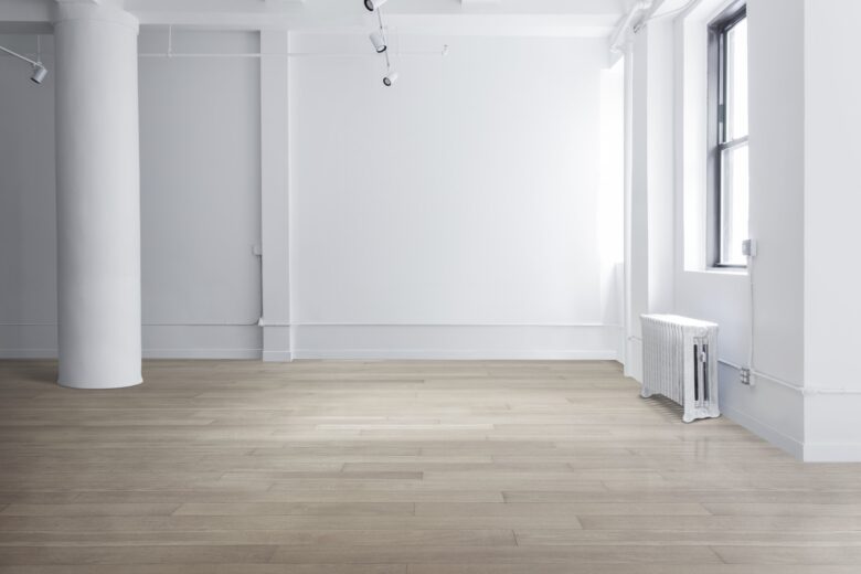 Dlaczego warto wyburzyć ścianki działowe, aby uzyskać dodatkową przestrzeń w mieszkaniu?